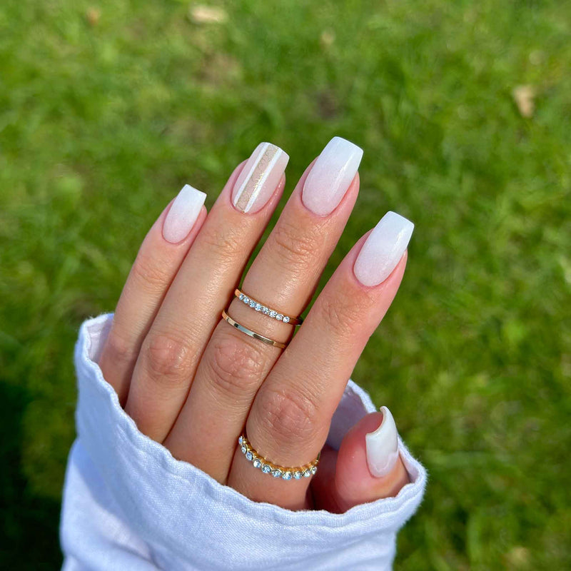 Elegant Lines - Mani Art